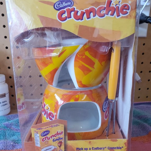 *BNIB* Cadbury Crunchie Chocolate Fondue Set - Picture 2 of 3